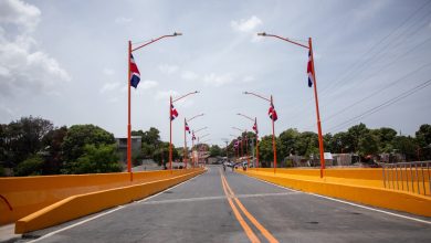 Photo of Tras más de 40 años de espera, presidente Luis Abinader inaugura puente Los Hierros en Baní