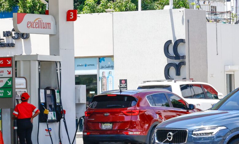 Photo of Gobierno reajusta combustibles y subsidia con RD 1,985.7 millones