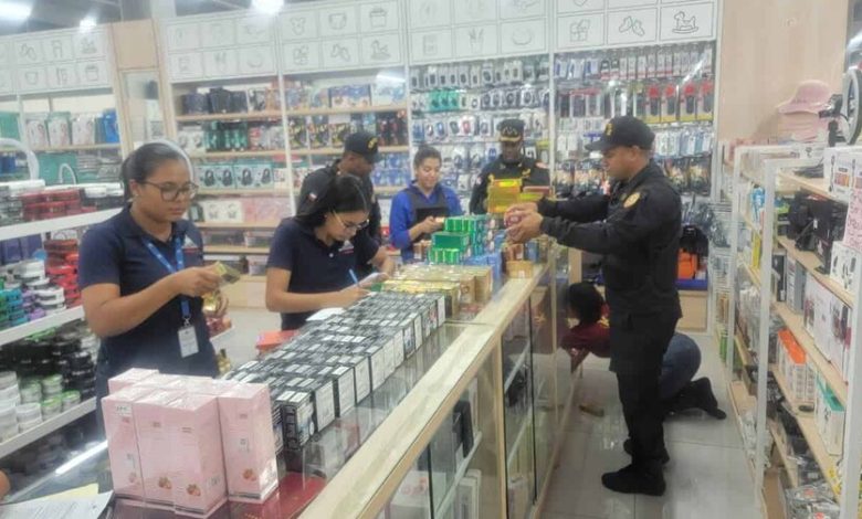 Photo of Industria, Comercio y Mipymes informó la incautación de productos irregulares en comercios de capital chino